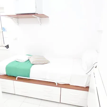 Apartment Monolocale In Centro Storico Neapel